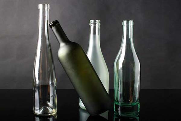 這些因素影響酒瓶定製的價格 