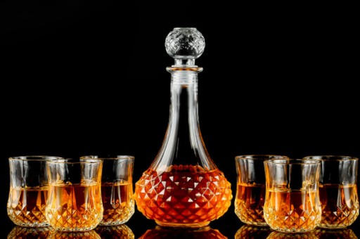 玻璃瓶（píng）代工合同（tóng）