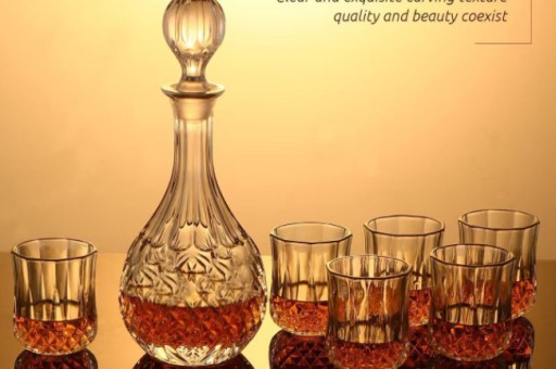 食品玻璃（lí）瓶帶蓋（gài）